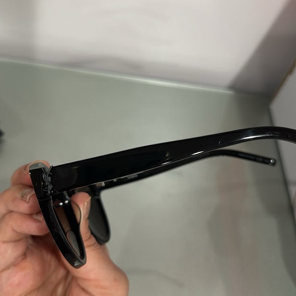 100% authentic Saint Laurent Paris women’s sunglasses - Picture 7 of 16